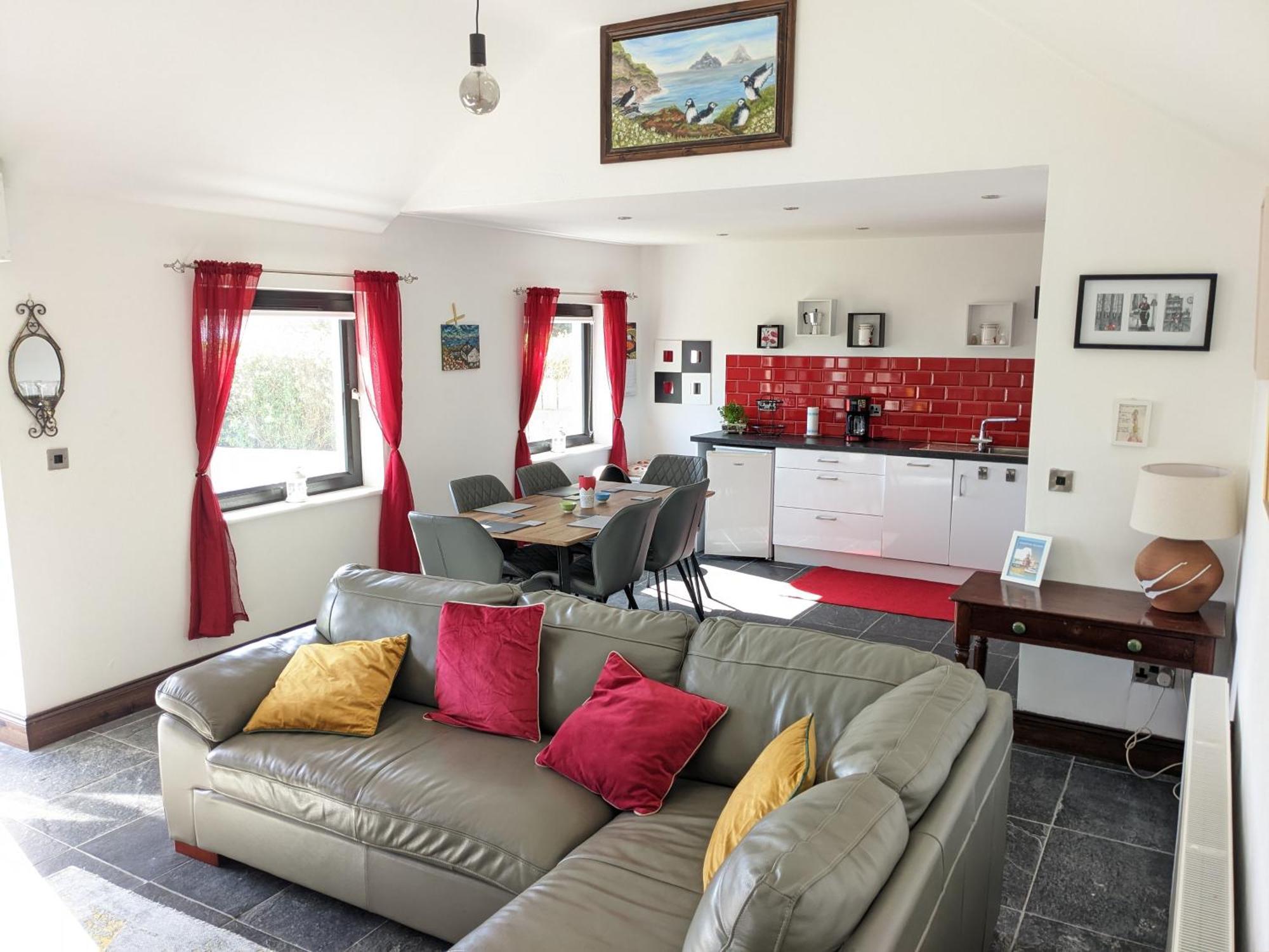 Shore Cottage - Cosy Comfort At The Sea Knights Town Exterior foto